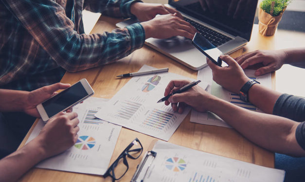 Karamele e përsosur: Modelet nga lëkura ngjyrë okër