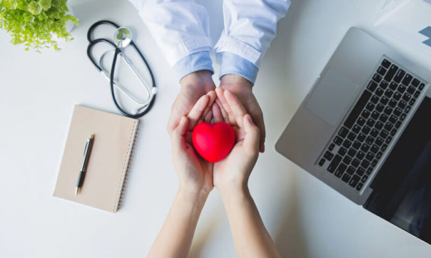 Femrat me stil në moshën e pjekurisë vishen si Sharon Stone/ Edicionet e pakontestueshme të modës së aktores