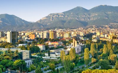 Banka Botërore: Ja kush janë qytetet me gjelbërimin më të ulët në rajon, si renditet Tirana