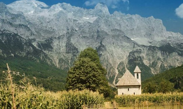 Turizmi malor në Alpet shqiptare