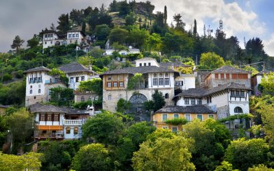 Gjirokastra, aty ku takohen kultura, historia dhe etnografia