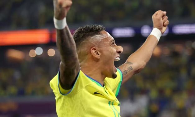 Brazili shkatërron Korenë e Jugut ; e pret Kroacia në çerekfinale