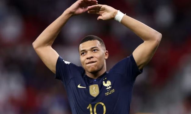 Mbappe çon Francën në çerekfinale, eliminohet Polonia