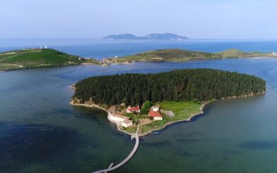 Manastiri i Zvërnecit, destinacioni i parë më i frekuentuar në ditët e para të 2023