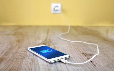 Pse duhet të heqim kasën kur karikojmë telefonin