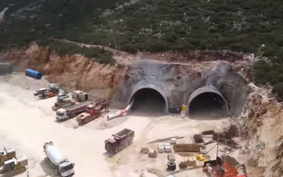 Brenda qershorit hapet kalimi nga tuneli i Llogarasë, drejt përfundimit rruga që e lidh me Orikum-Dukat