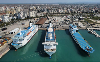 Fluks udhëtarësh në Durrës, rreth 5.5 mijë pasagjerë llogariten nga Bari