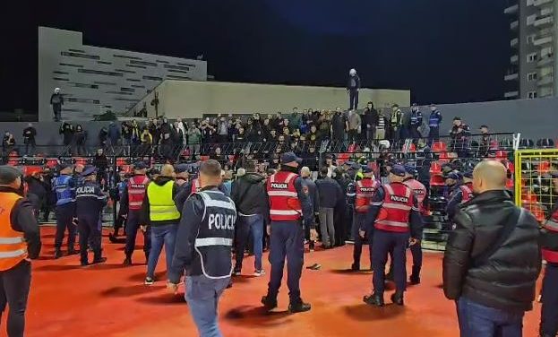 Përleshje pas ndeshjes Flamurtari–Elbasani, tensione në Vlorë