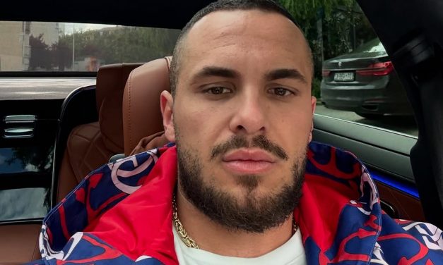 Toleranca mbi të gjitha, Edi zgjedh të urojë kështu krishtlindjet