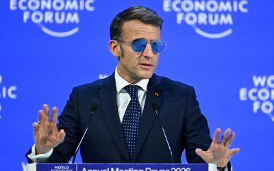 Macron kërkon ndalimin e rrjeteve sociale për moshat nën 15-vjeç