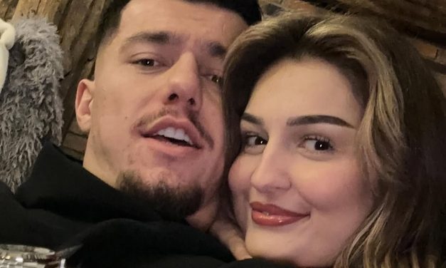 Lajmet për ndarje, Vesa tregon çka ndodhi