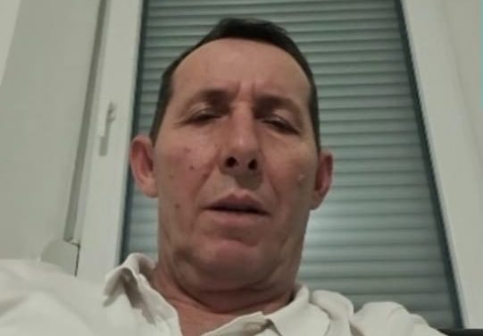 ‘Nuk e di qysh do me jetu ai njeri jashtë’, babai i Elijonës futet LIVE në TikTok për Labin