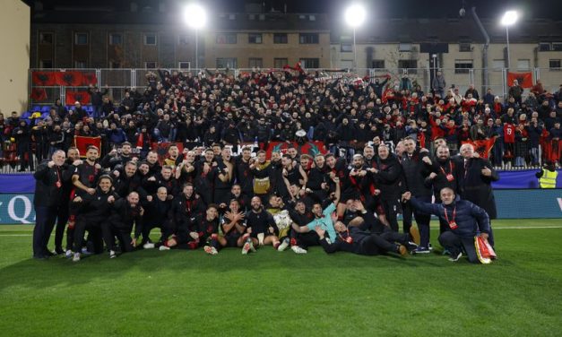 Kombëtarja mund të ketë risi, për dy mbrojtësit pritet pasaporta. Zbulohet axhenda për kuqezinjtë