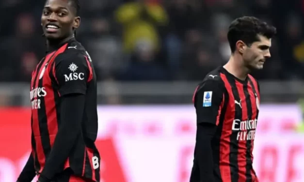 ‘Luan gjithnjë vetëm’/Leao shfryn kundër Pulisic dhe Allegri i jep të drejtë