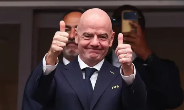 Botërori fluturues i Gianni Infantino/ ‘I blinduar’ dhe me avion privat për të ndjekur dy ndeshje në ditë