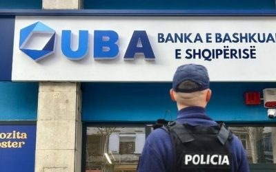 Si drejtori dhe zëvendësi i tij zhvatën rreth 400 mijë euro 2 klientëve të UBA Bank