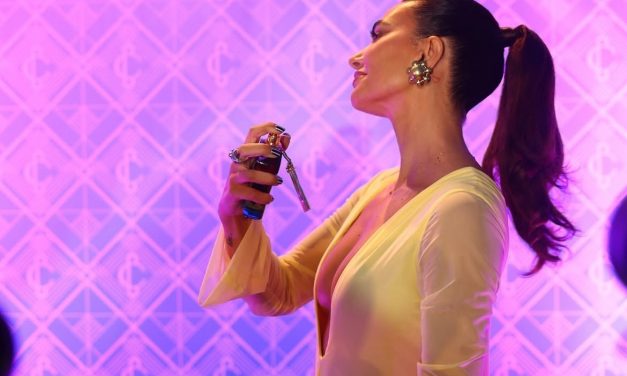 Parfumi i ri që mori gjithë vëmendjen: Brenda eventit të Maison de Parfum Prishtina
