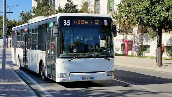 Nafta mbi 210 lekë/litër, operatorët e transportit publik: Kompensim të naftës deri në shtator ose do të reduktojmë qarkullimin