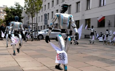 Robotët protestojnë në Varshavë për të kërkuar rregullimin e AI dhe automatizimit